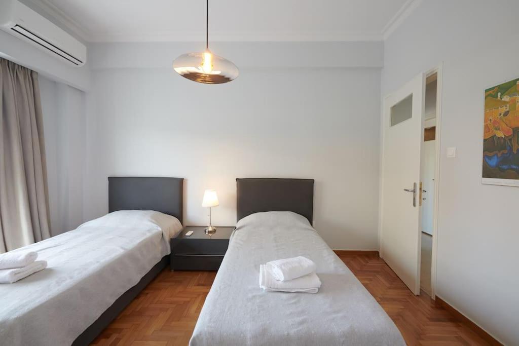 Apartment In The Heart Of The City Athènes Extérieur photo