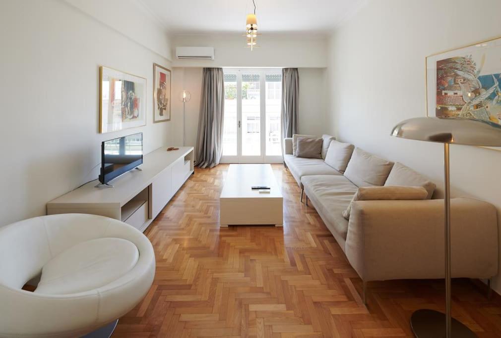 Apartment In The Heart Of The City Athènes Extérieur photo