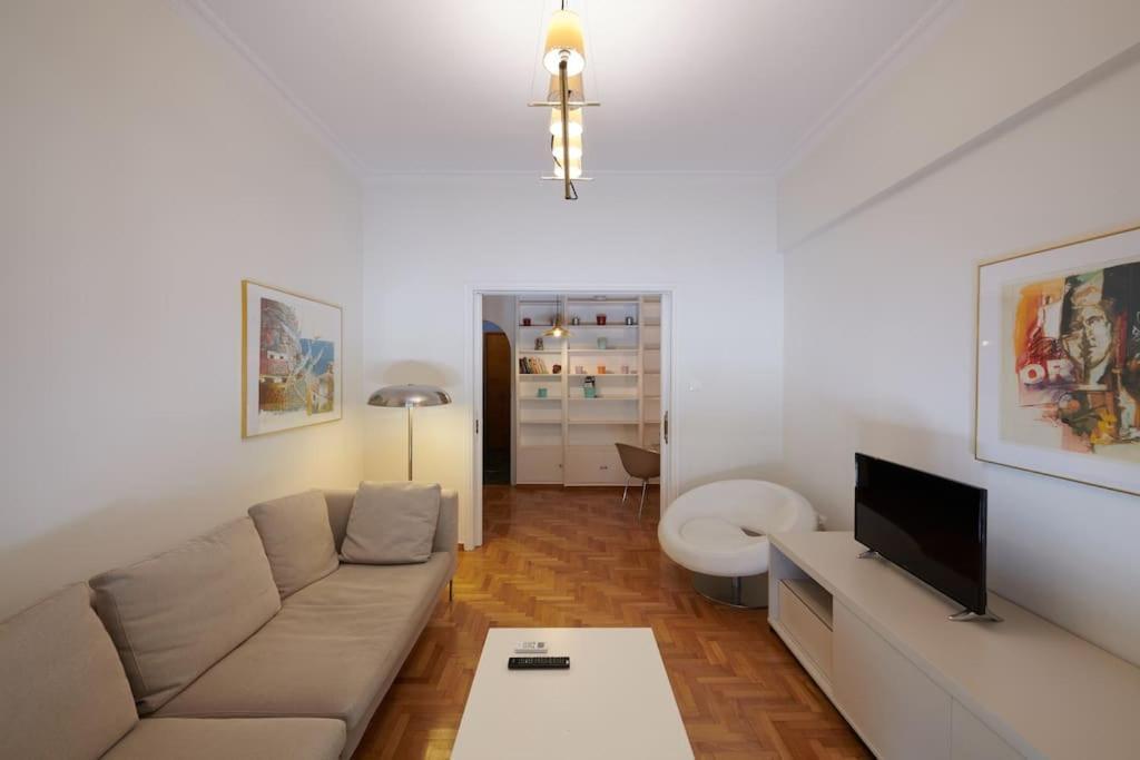 Apartment In The Heart Of The City Athènes Extérieur photo