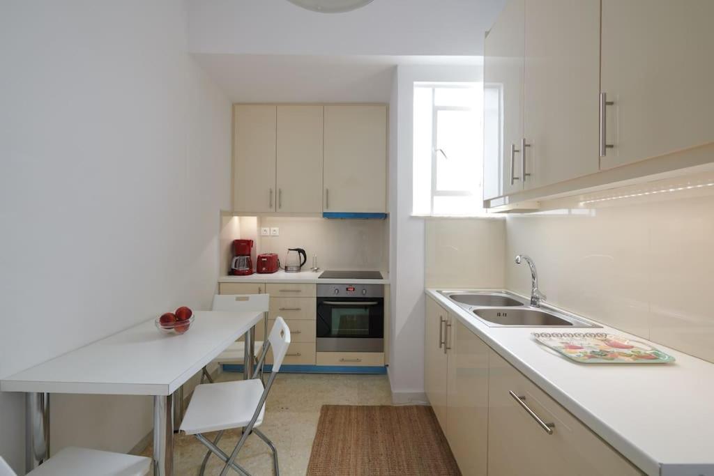 Apartment In The Heart Of The City Athènes Extérieur photo